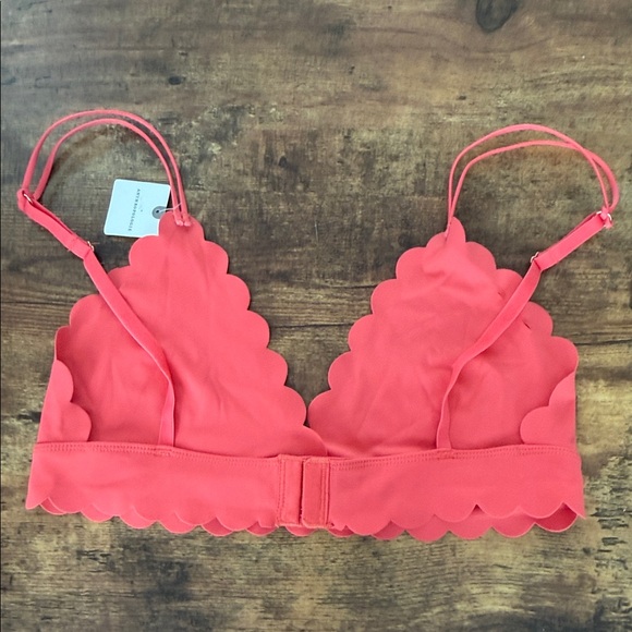 Anthropologie Coral Scalloped Bikini Top - Picture 6 of 8